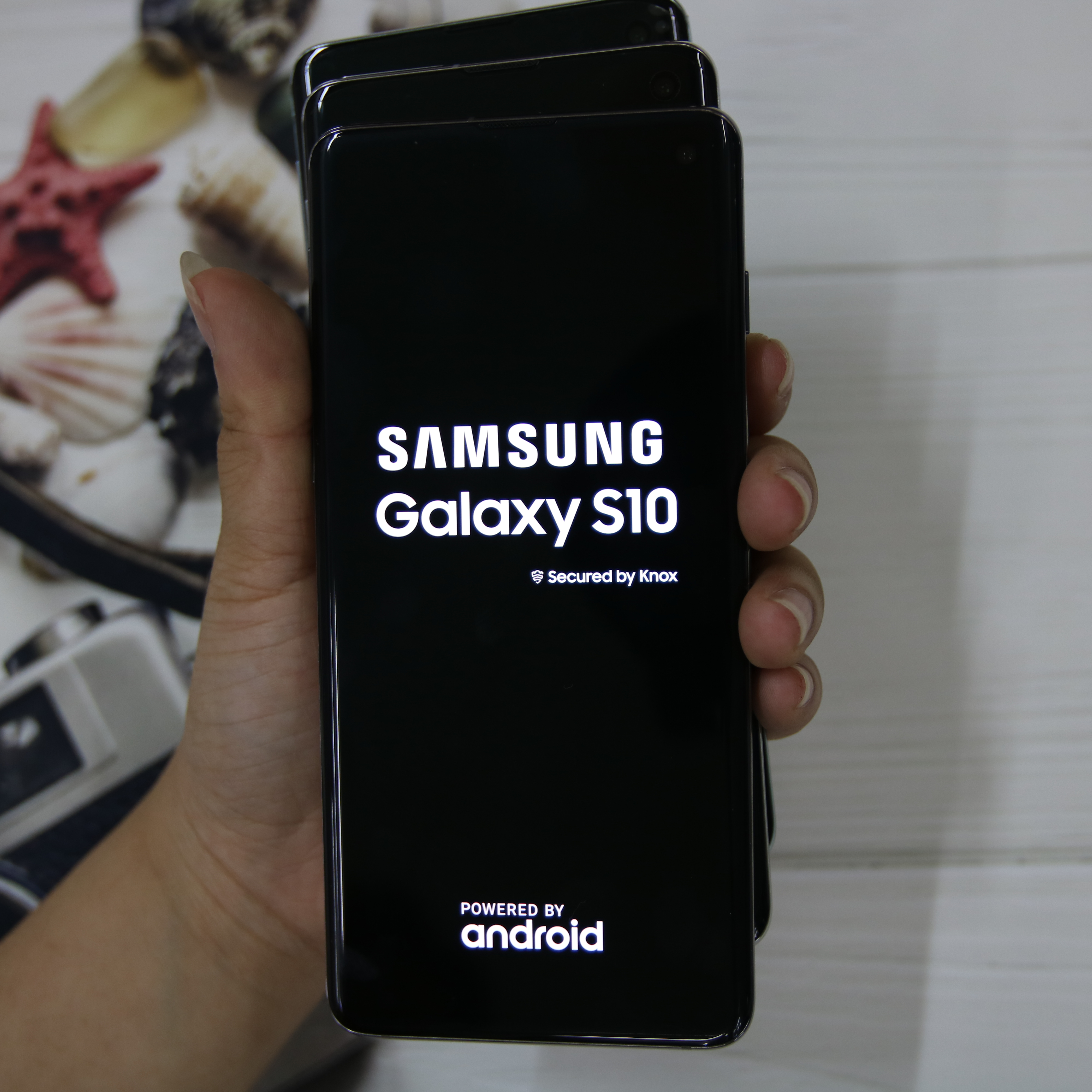 Samsung Galaxy S10 hàng 99% xách tay Hàn Quốc – điện thoại tràn viền 100% đầu tiên trên thị trường
