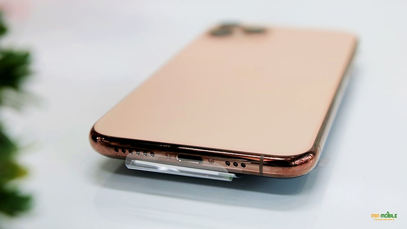 iPhone 11 Pro cao cấp, thiết kế đỉnh, cấu hình khủng, camera ấn tượng