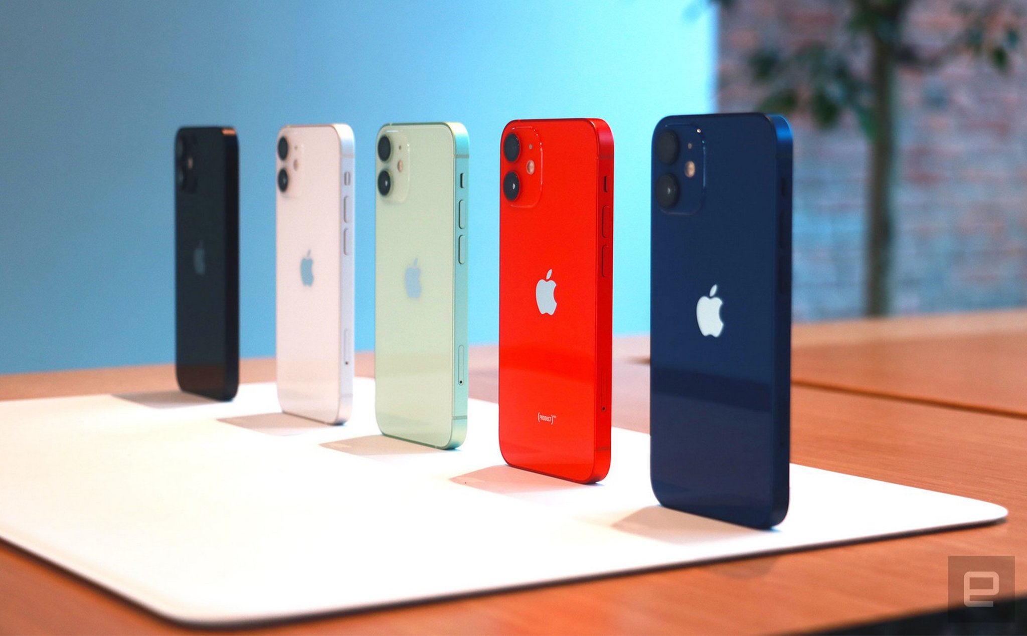 iPhone 12 mini có màu gì?