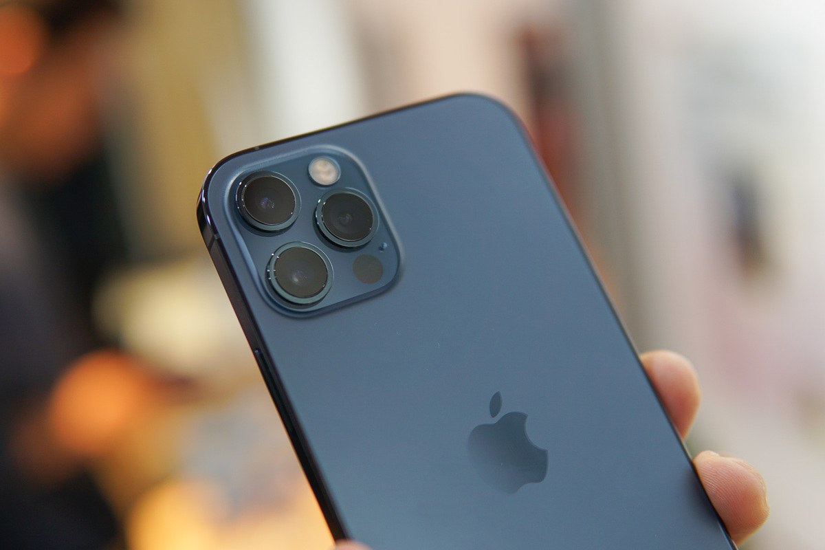 Cụm camera iPhone 12 Pro có thiết kế tương tự dòng iPhone 11 