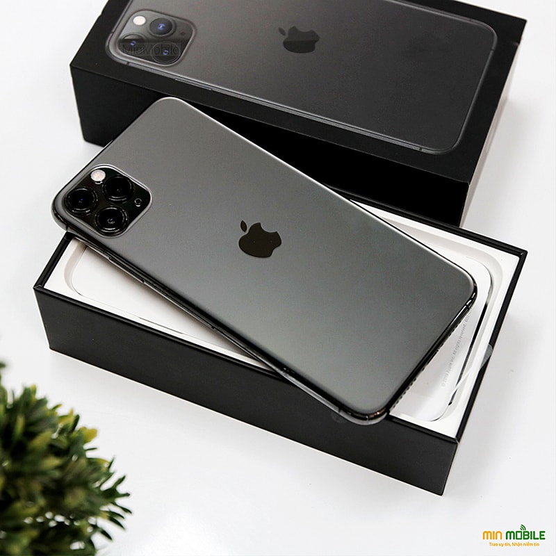 mặt lưng của iPhone 11 Pro Max Space Gray