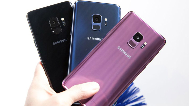 So sánh pin của Samsung Galaxy S9 và iPhone 7 Plus Hàn Quốc