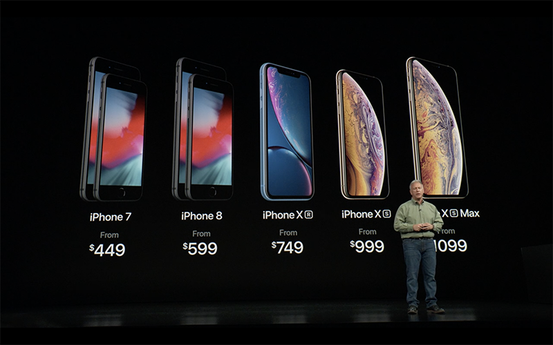 iPhone XS/ XS Max; iPhone 7/ 7 Plus bị Apple khai tử