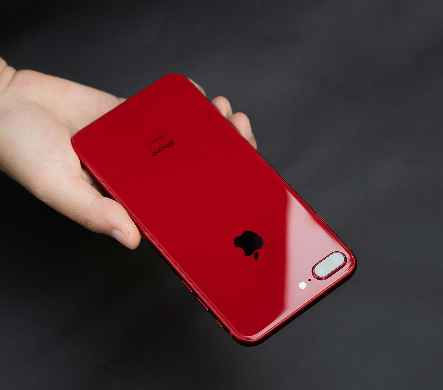 Trên tay iPhone 8+ RED 256GB