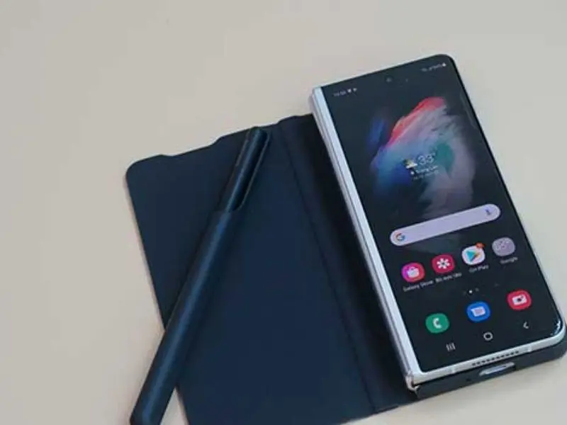Thiết kế bao da tinh tế trên bao da Galaxy Z Fold 3 5G